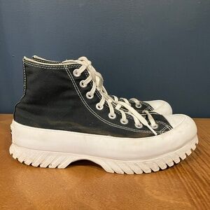 Converse Chuck Taylor All Star Lugged 2.0 High-Top Sneakers. M 7.5, W 9.5